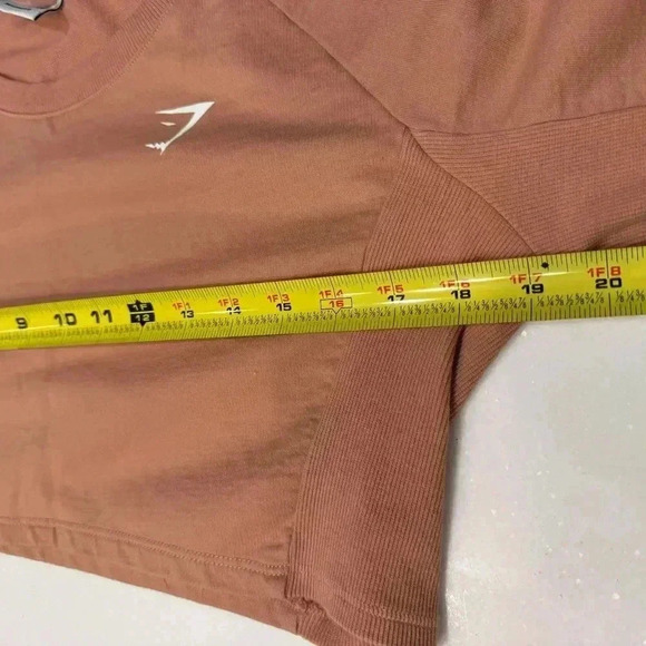 Gymshark Long Sleeve Crop Top Women Small Coral Salmon Pink Workout - Picture 6 of 10